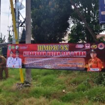 Cegah Karhutla, BPBD Balangan Pasang Spanduk Himbauan di Lima Kecamatan
