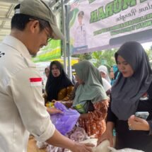Pasar Murah Balangan Diserbu Warga, Stok Sembako Ludes!