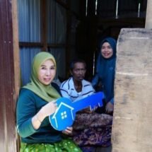 Ketua TP PKK Balangan Serahkan Kunci Program Bedah Rumah, Wujud Kepedulian Nyata kepada Masyarakat