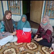 Balangan Beri Tali Asih untuk Janda Veteran